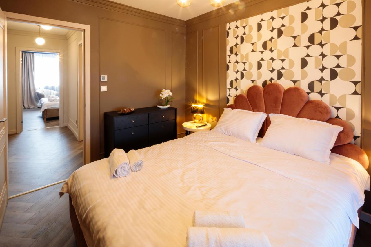 Luxurious Apartment, View Apartment *