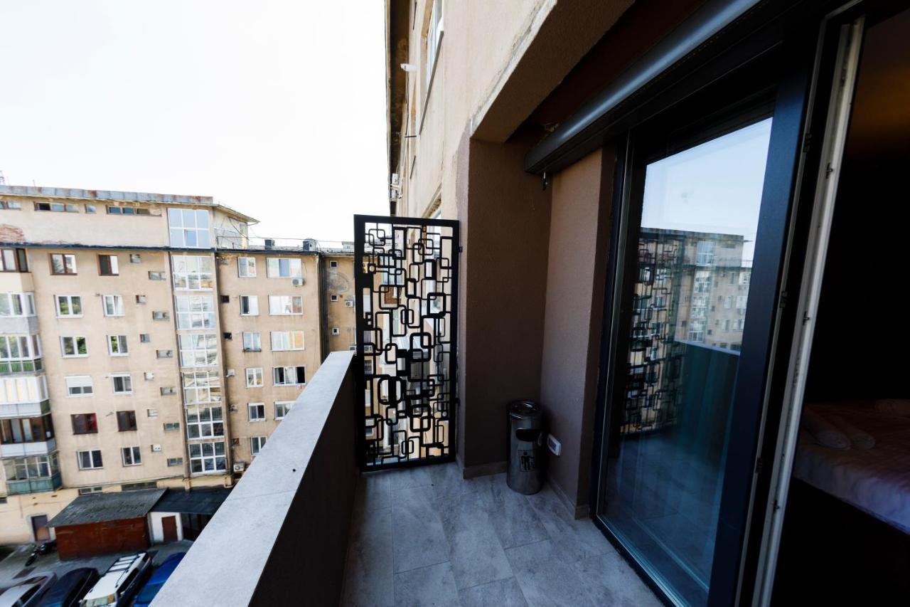Apartment Luxurious Apartment, View *